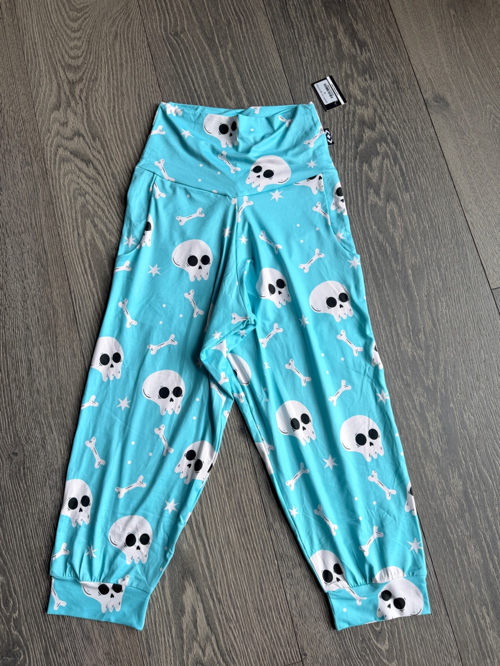 Exotica Lazy Bones Soft to Tough Jogger Capris with Pockets Size Medium